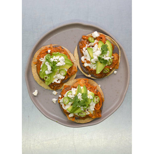 Receta: Tostadas de tinga de setas y zanahoria